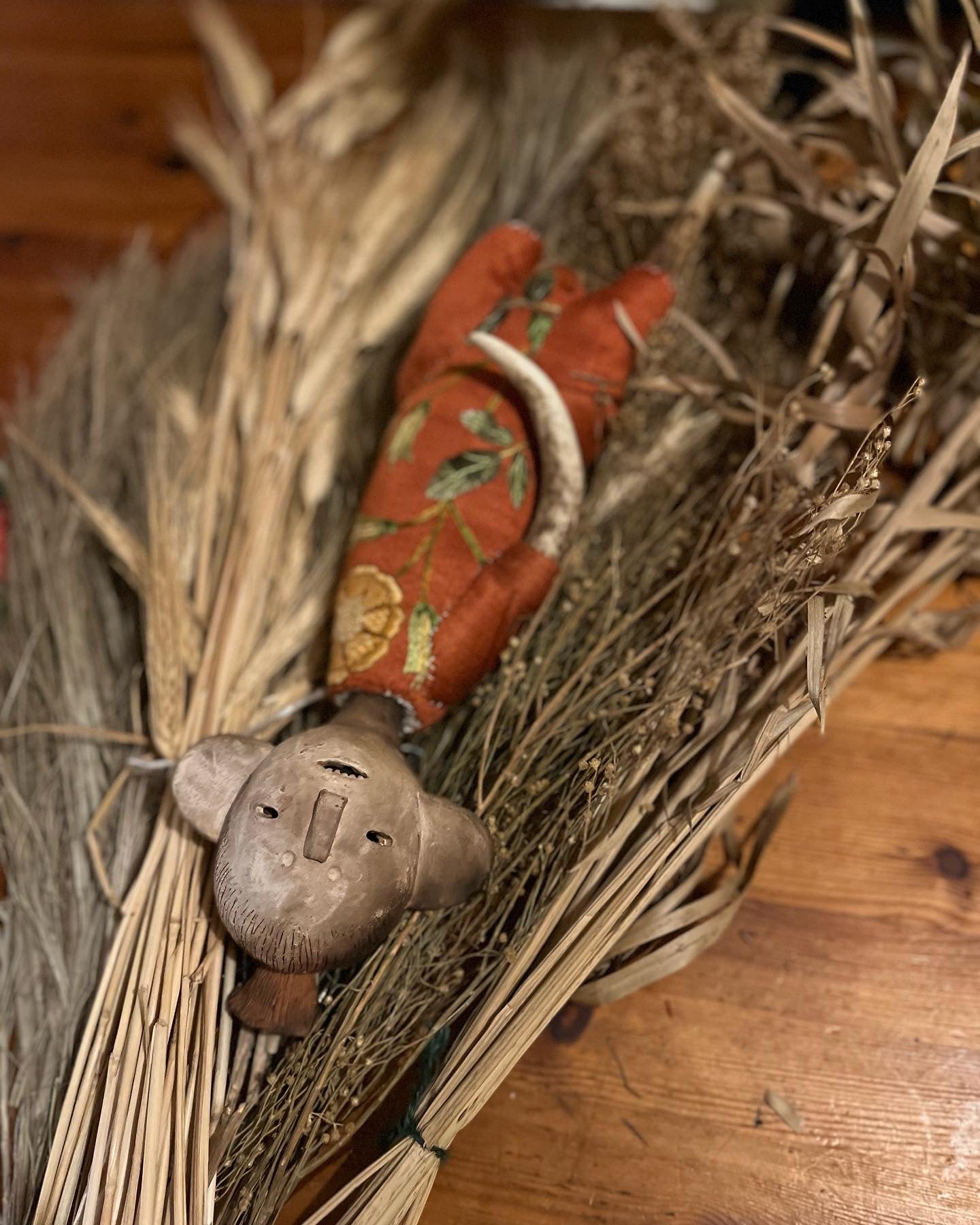 Antique Silk Smoke Fired Poppet